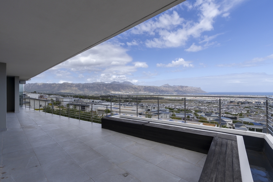 4 Bedroom Property for Sale in Fairhaven Country Estate Western Cape